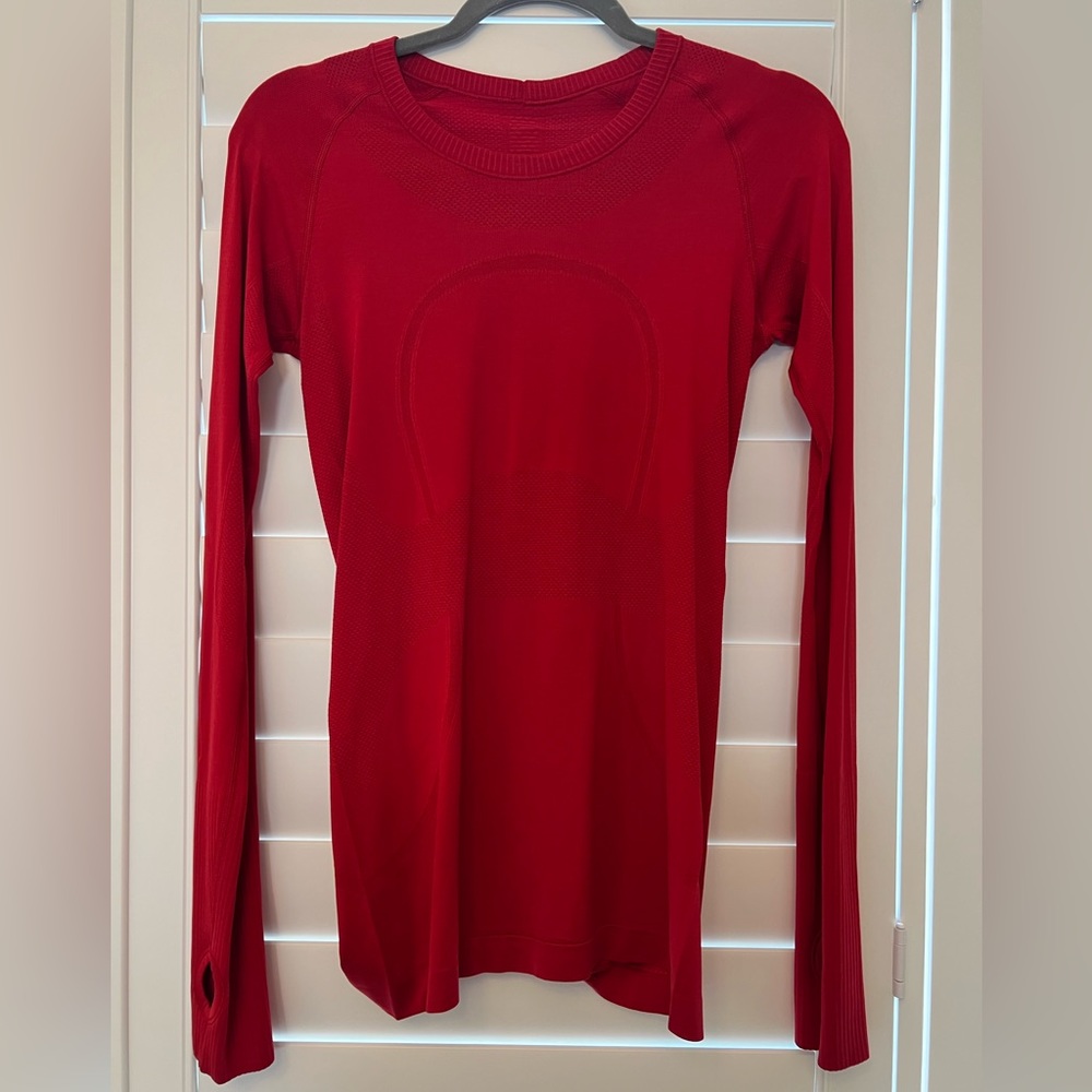 LULULEMON Swiftly Tech Long-Sleeve RED